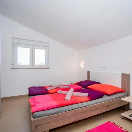 B&b-6 By Interhome *