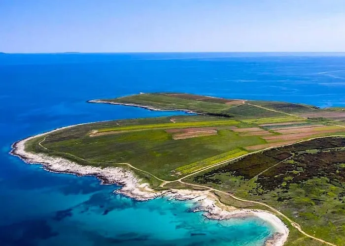 B&b-6 By Interhome Appartement Ližnjan