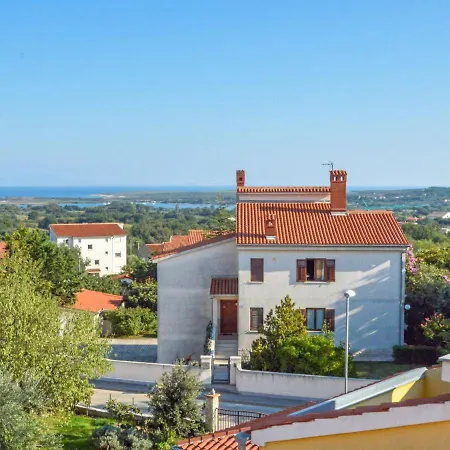 B&b-6 By Interhome *